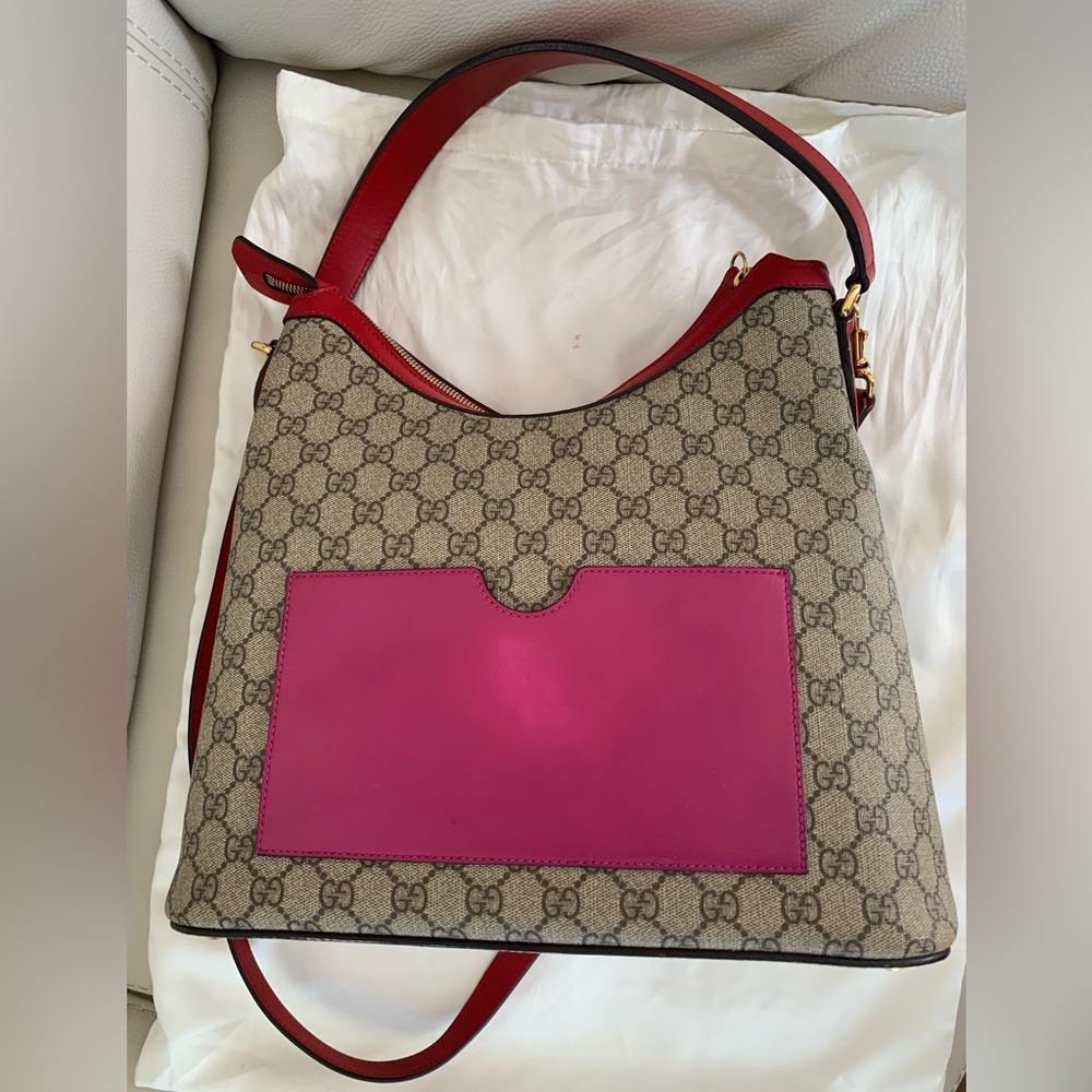 Gucci Red and Tan Shoulder Bag with GG Monogram - Picture 4 of 11